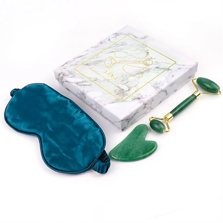 Jade Roller To Slim Face