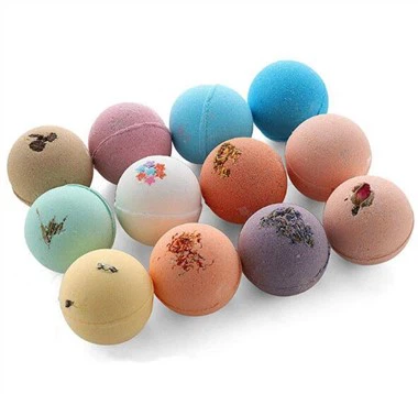 संवेदनशील त्वचा के लिए प्राकृतिक स्नान बम