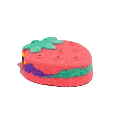 स्ट्रॉबेरी के आकार का स्नान बम