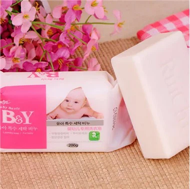 बच्चे के लिए प्राकृतिक कपड़े धोने का साबुन